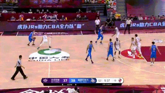 中国篮球历史最佳控卫陈江华,2006中国男篮vs美国陈江华三分