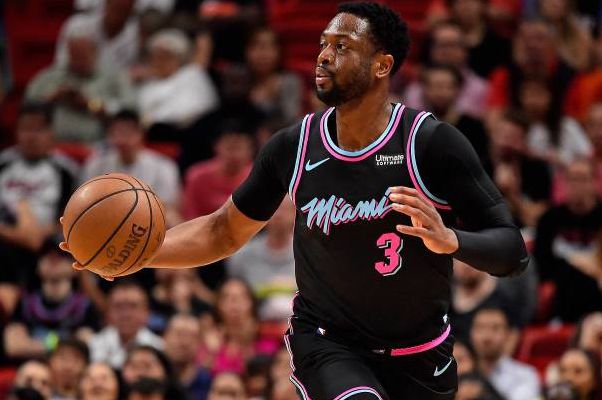 NBA历史5大高颜值球衣：凯尔特人的传承之绿，公牛经典款永久不衰