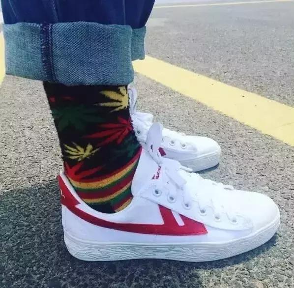 淘宝上很便宜的大牌鞋,几百块就能买到的鞋