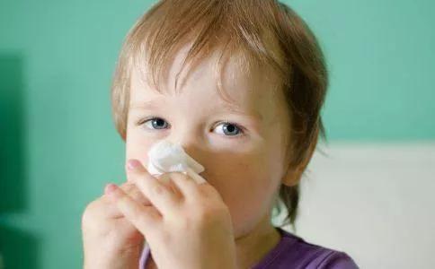 孩子鼻炎不干预会不会加重,小鼻炎大危害鼻炎的并发症有哪些