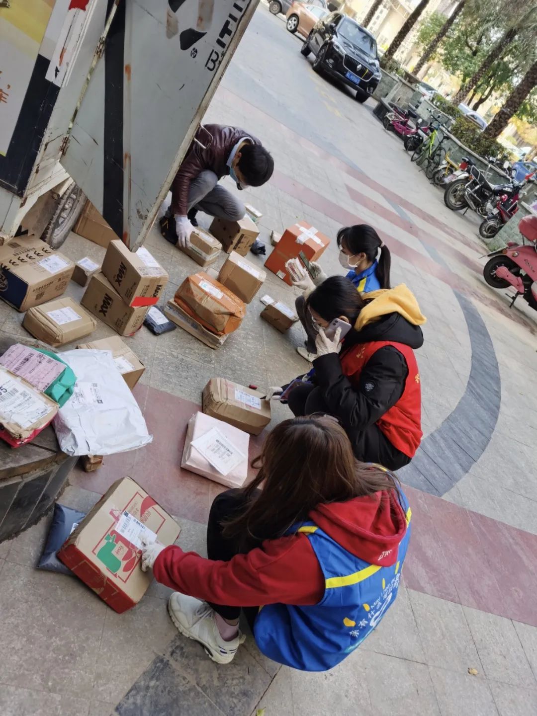 抗疫优秀党务工作者事迹,抗疫一线党员典型报道