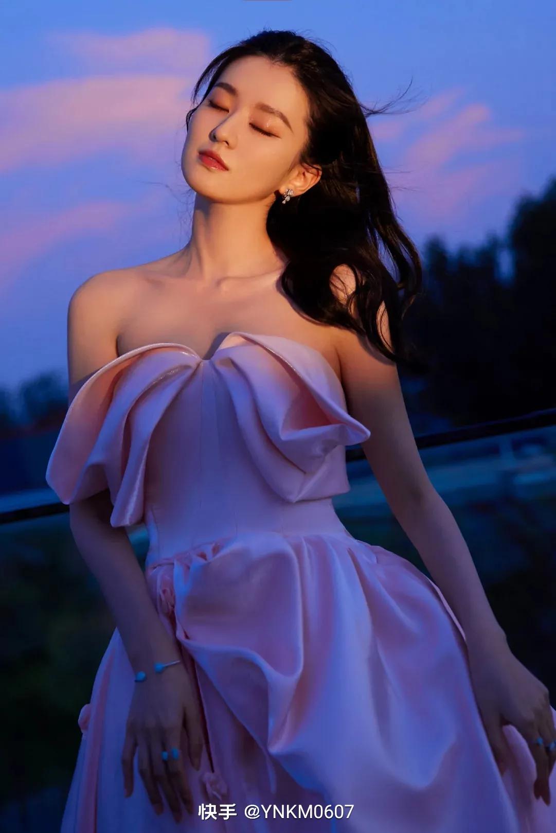 涔旀瀹朵笘鍐欑湡,涔旀澶忓ぉ鍐欑湡