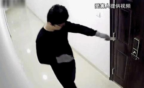 指纹锁小偷进不去,指纹锁被偷取指纹能打开锁吗