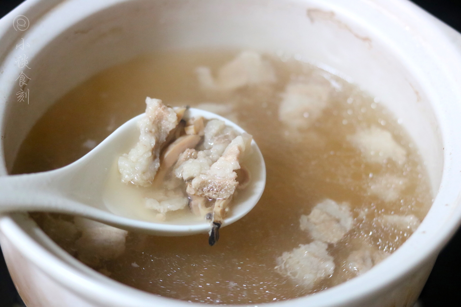 猪肉烧干墨鱼最佳吃法,猪肉炖墨鱼