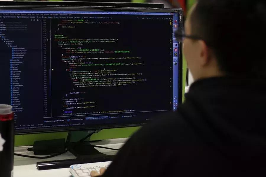 新存管上线冲刺ing，小袋带你瞧瞧夜里12点的攻城狮