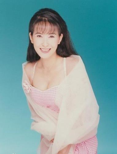 李宗瑞的老爹李岳苍，荒唐情史一点不比儿子差