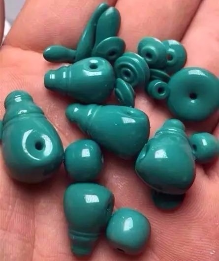 陕西绿松石比较湖北绿松石,云南绿松石与湖北绿松石