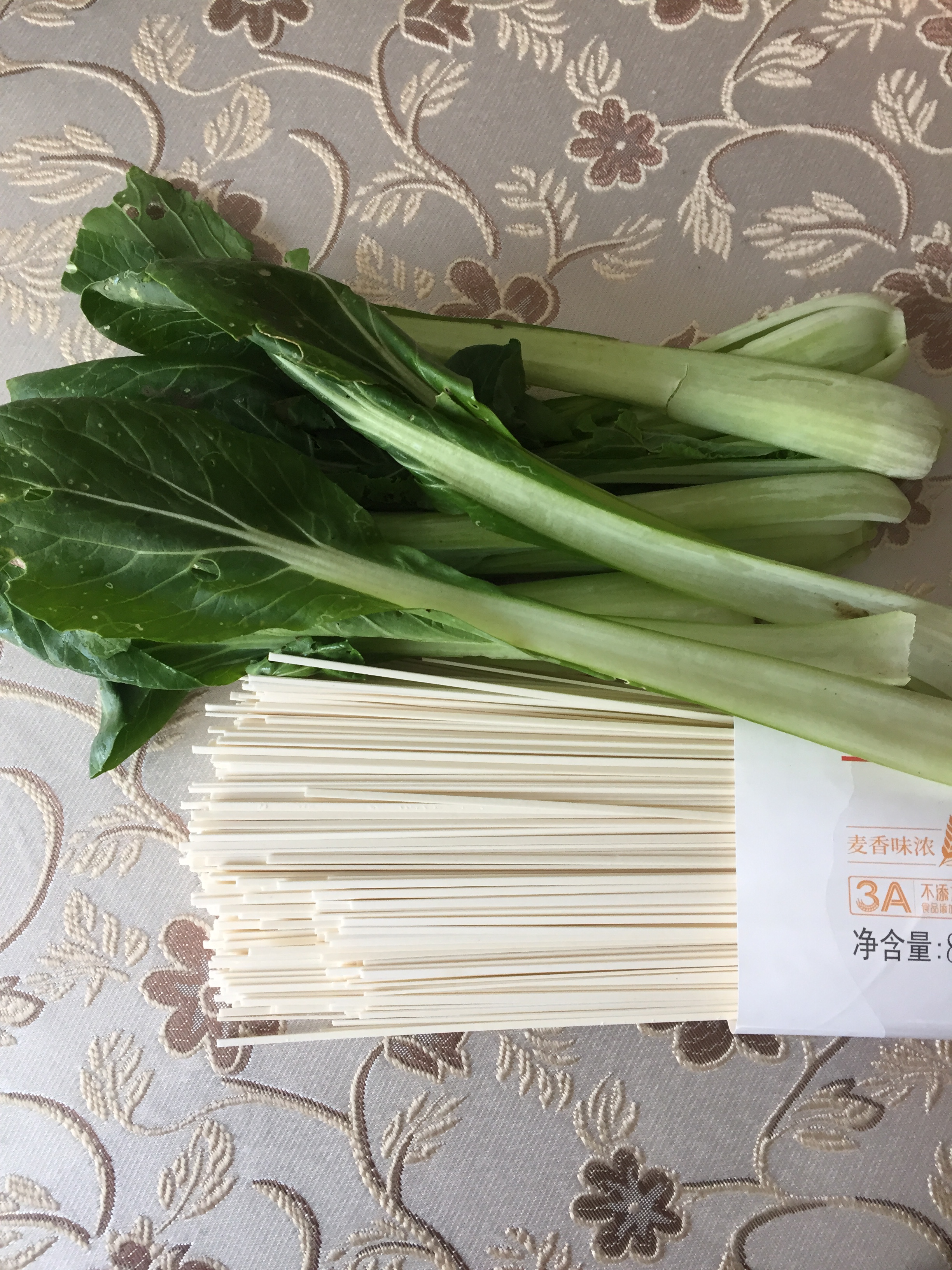 鱼汤面的家常做法儿童,鱼汤面的做法和功效