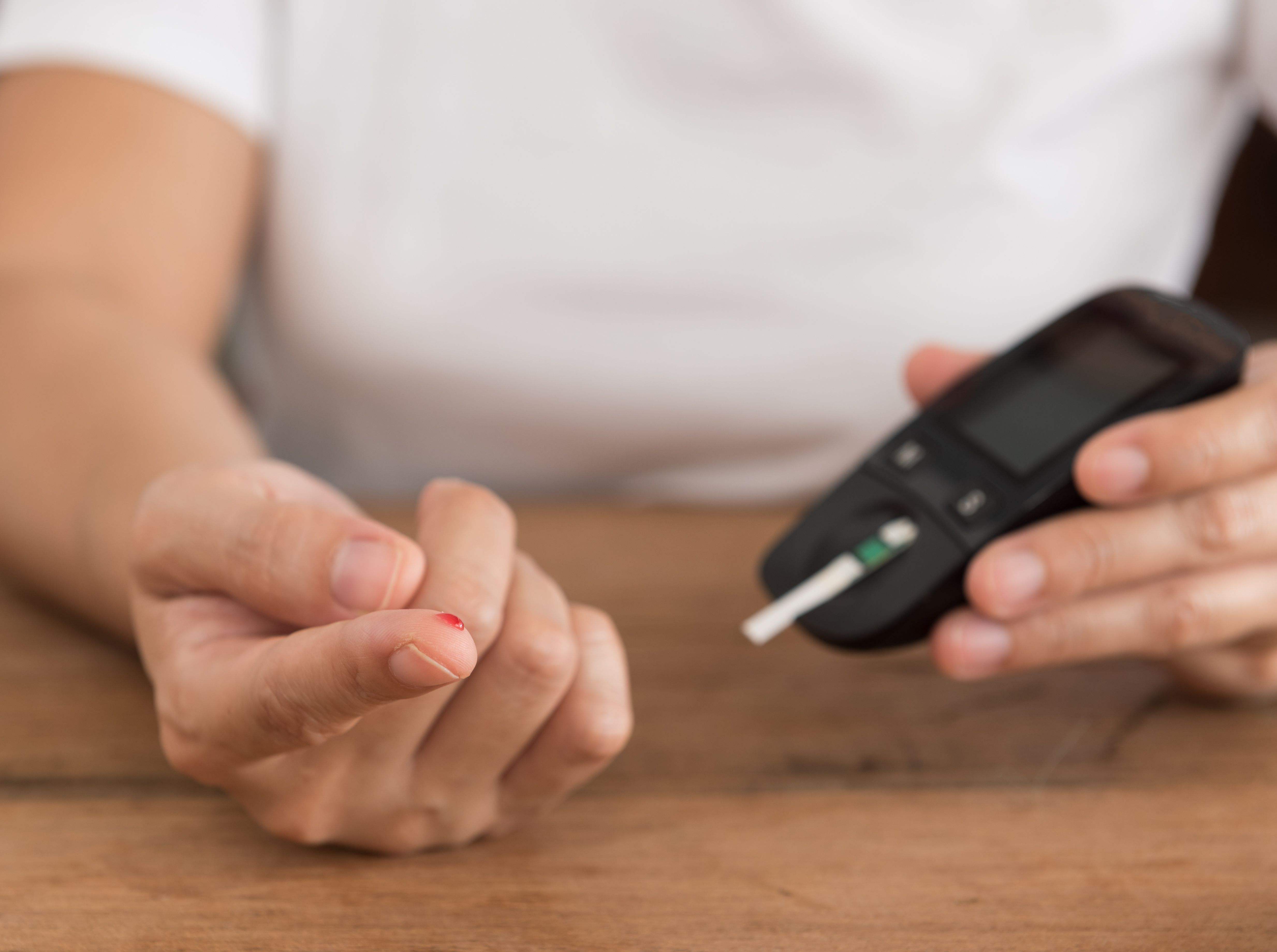 肥胖导致雌激素过高怎么治,含有雌激素高的食材有哪些