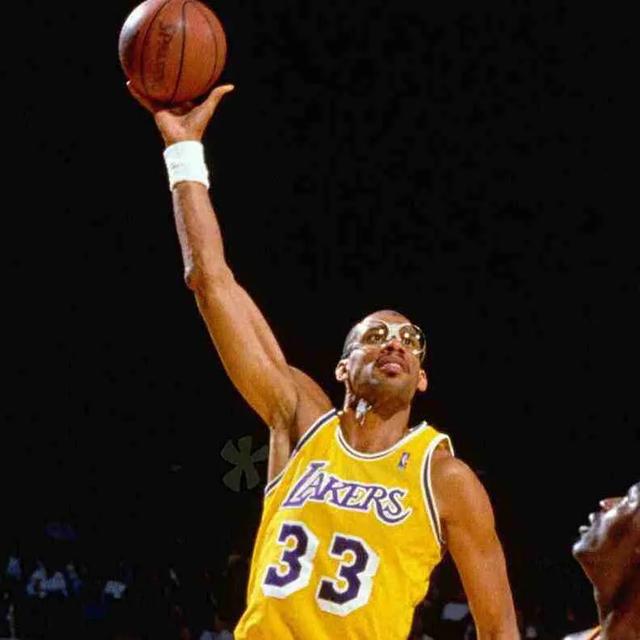 nba历史10大中锋排行榜,最强nba中锋10大必学技巧