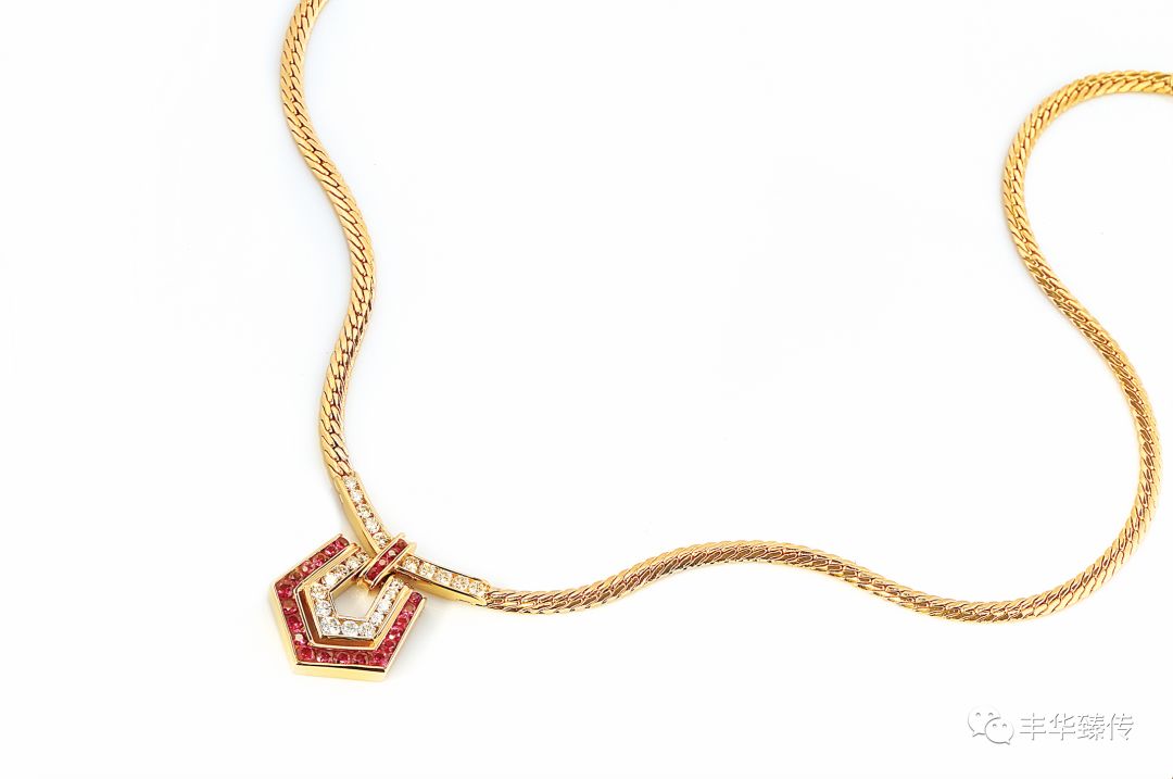 秋雨发梢，梦幻情怀，戴着你的水晶珠链，请跟我来！