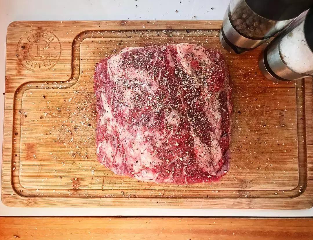 黑胡椒白胡椒香料介绍,山胡椒怎么分白胡椒和黑胡椒