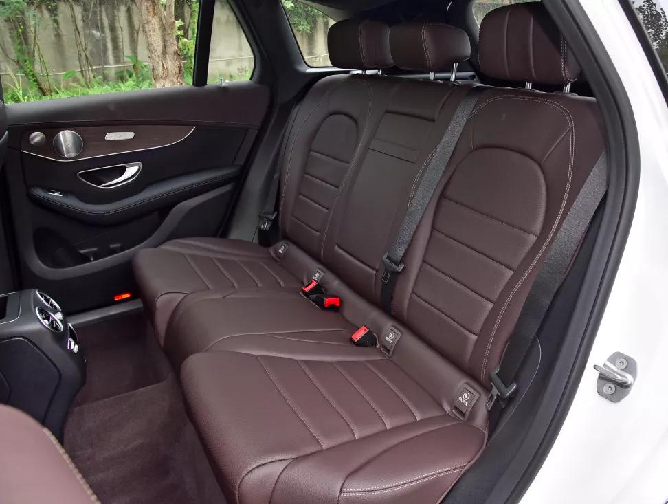 奔驰glccoupe2024款深度体验,2020奔驰glc全新换代coupe