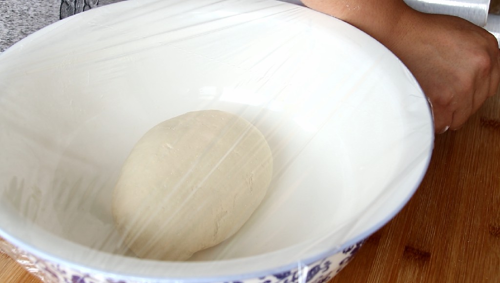 蒸馒头和面用冷水还是热水,蒸馒头和面用温水还是凉水