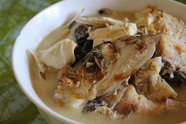 茄子豆腐熬菜的家常做法,鱼头豆腐汤红烧茄子的家常做法