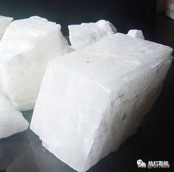 27种常见蚀变矿物的野外鉴定特征,普通地质学常见矿物主要鉴定特征