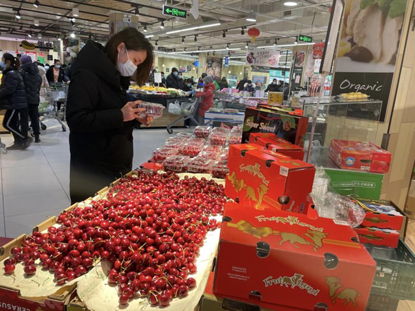 车厘子价格腰斩有利于卖吗,车厘子断崖式降价