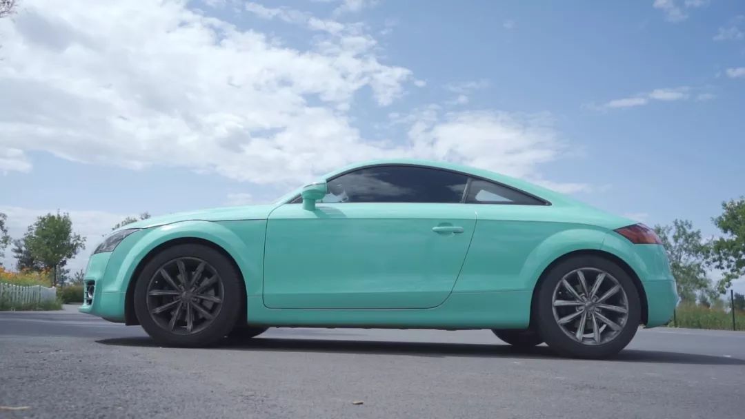 动力强劲外观拉风，15万四个圈能圆跑车梦