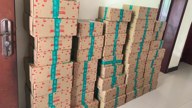 汶川农户三天卖近1500斤车厘子京东快递又让当地果农“笑嘻嘻”