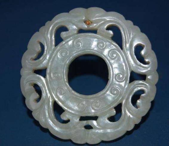 和氏璧和传国玉玺哪个价值高,和氏璧到底是玉璧还是玉玺