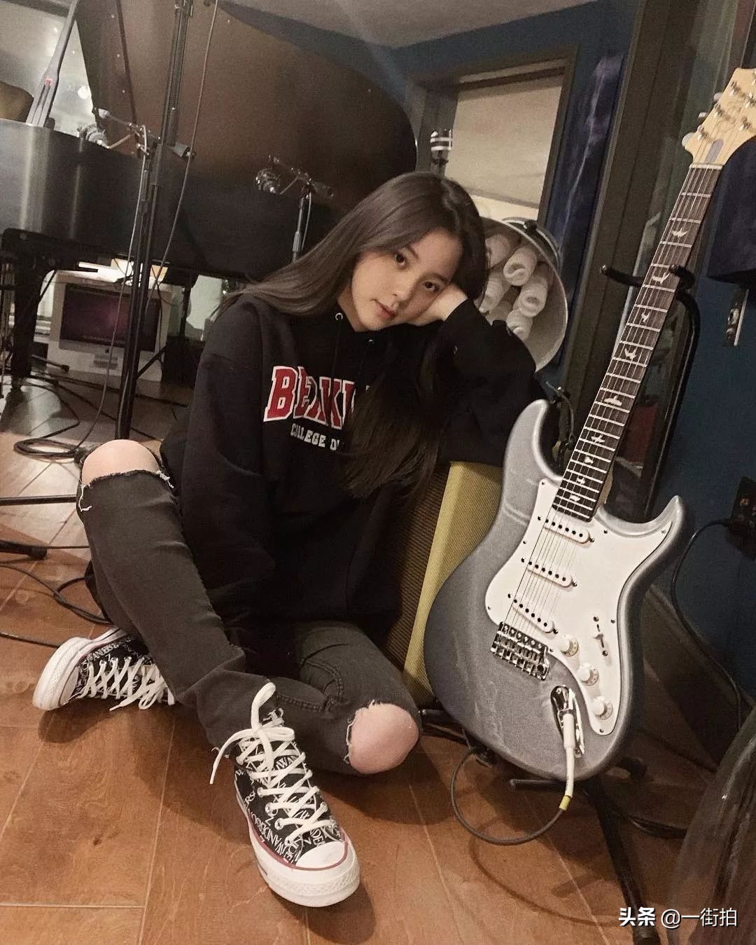 欧阳娜娜同款匡威,欧阳娜娜匡威同款粉色