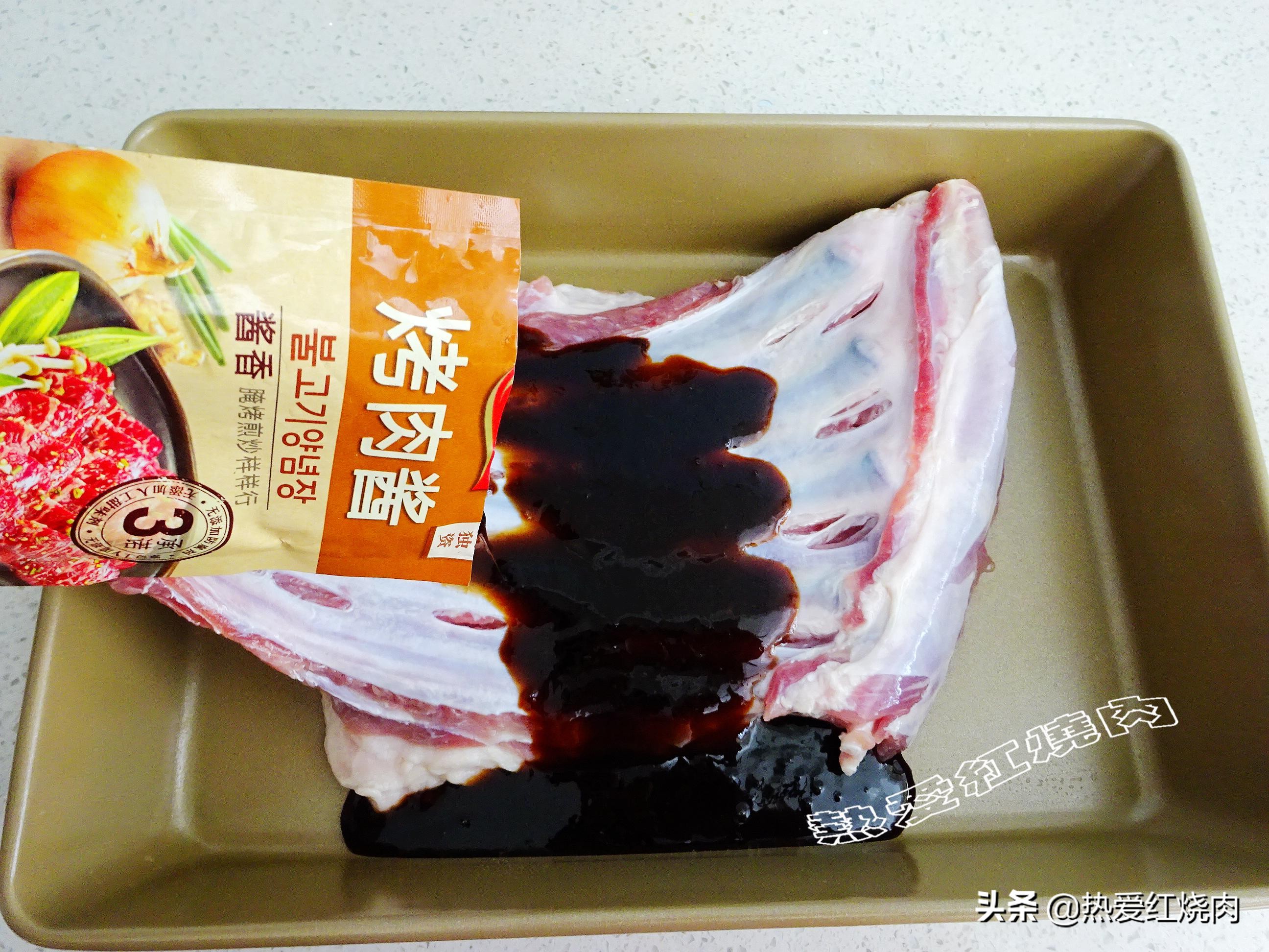 为啥羊排烤完没多少,为什么有些地方羊排烤得外焦里嫩