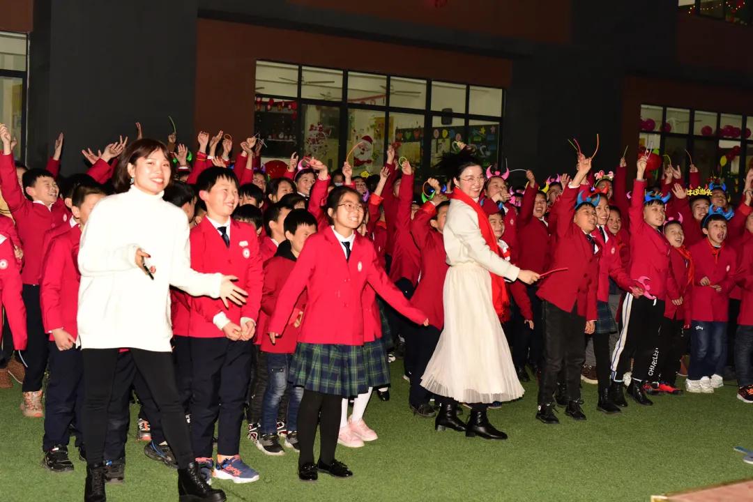 积极的学校，幸福的老师！黄梅县晋梅小学2020年度记事