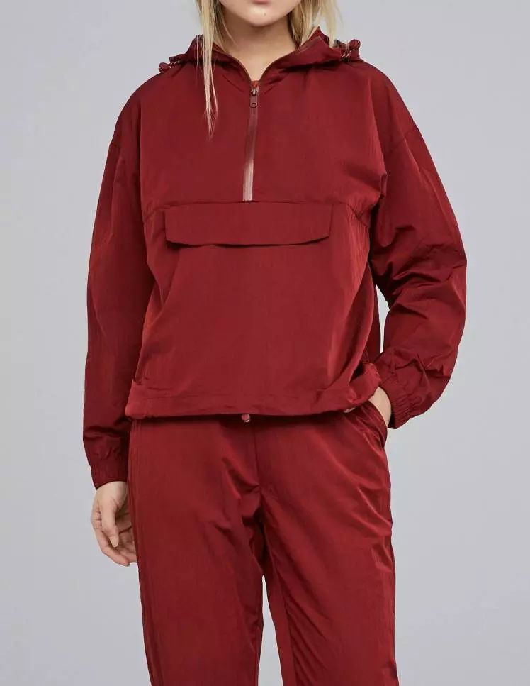 除了NIKE、ADIDAS，女生还有哪些值得入手的运动单品？