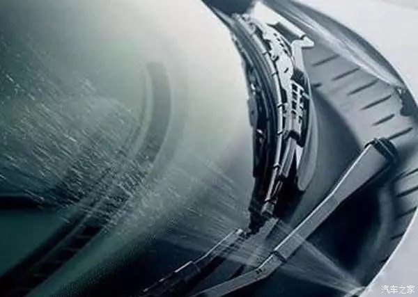 汽车玻璃水可以加洗洁剂吗,自来水加洗洁精代替玻璃水