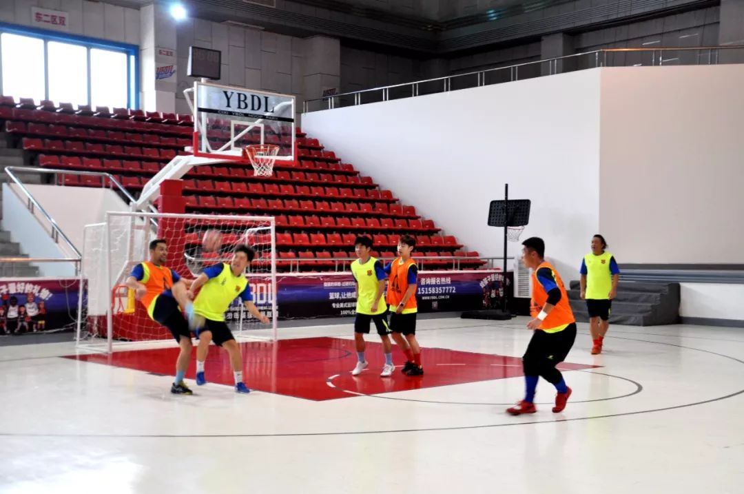 15涓噸澶ч」鐩惤鎴峰畞娉㈡澀宸炴咕鏂板尯,瀹佹尝浜旇秴鐞冮槦