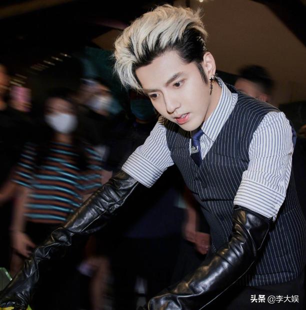 张艺兴怎么看待吴亦凡事件,张艺兴如何看待吴亦凡事件