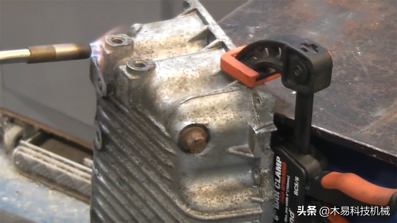 螺丝钉断在螺母中怎么取出,膨胀螺丝螺母怎么取出