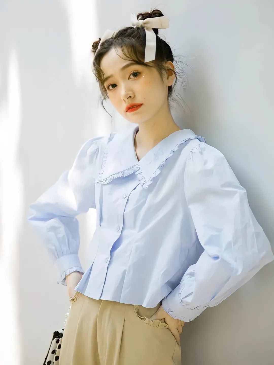 学生党适合在校服里穿的衬衫,适合学生党穿在校服里的衬衫