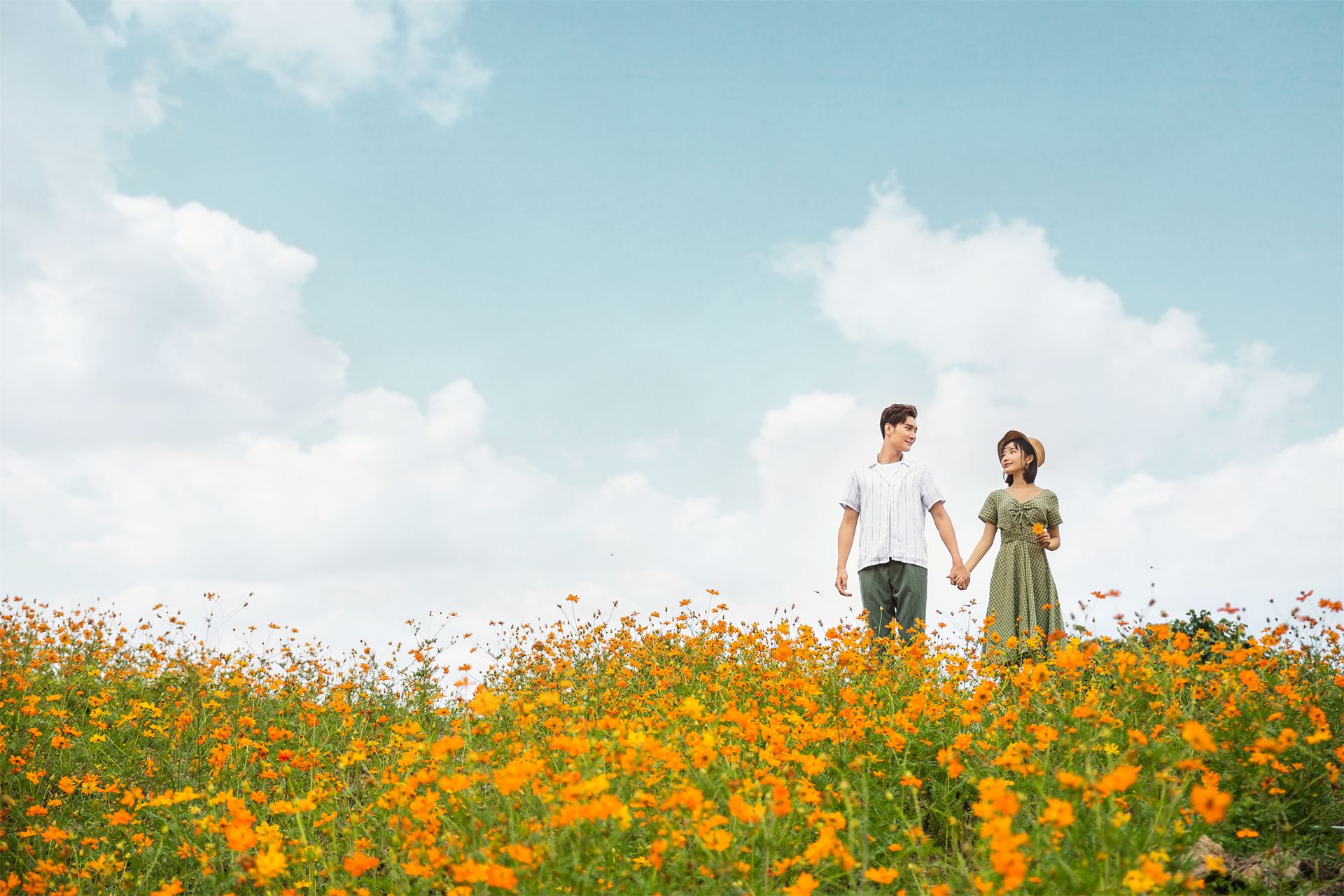 深圳旅拍婚纱照婚纱摄影排名前十哪家好？我不信有品位的你不想拍