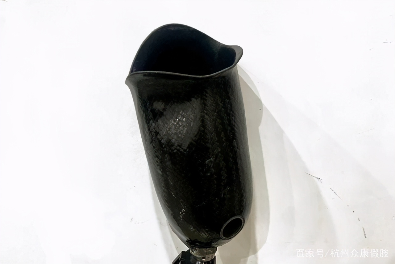 假肢接收腔选用材料详解,云南仿生假肢接收腔