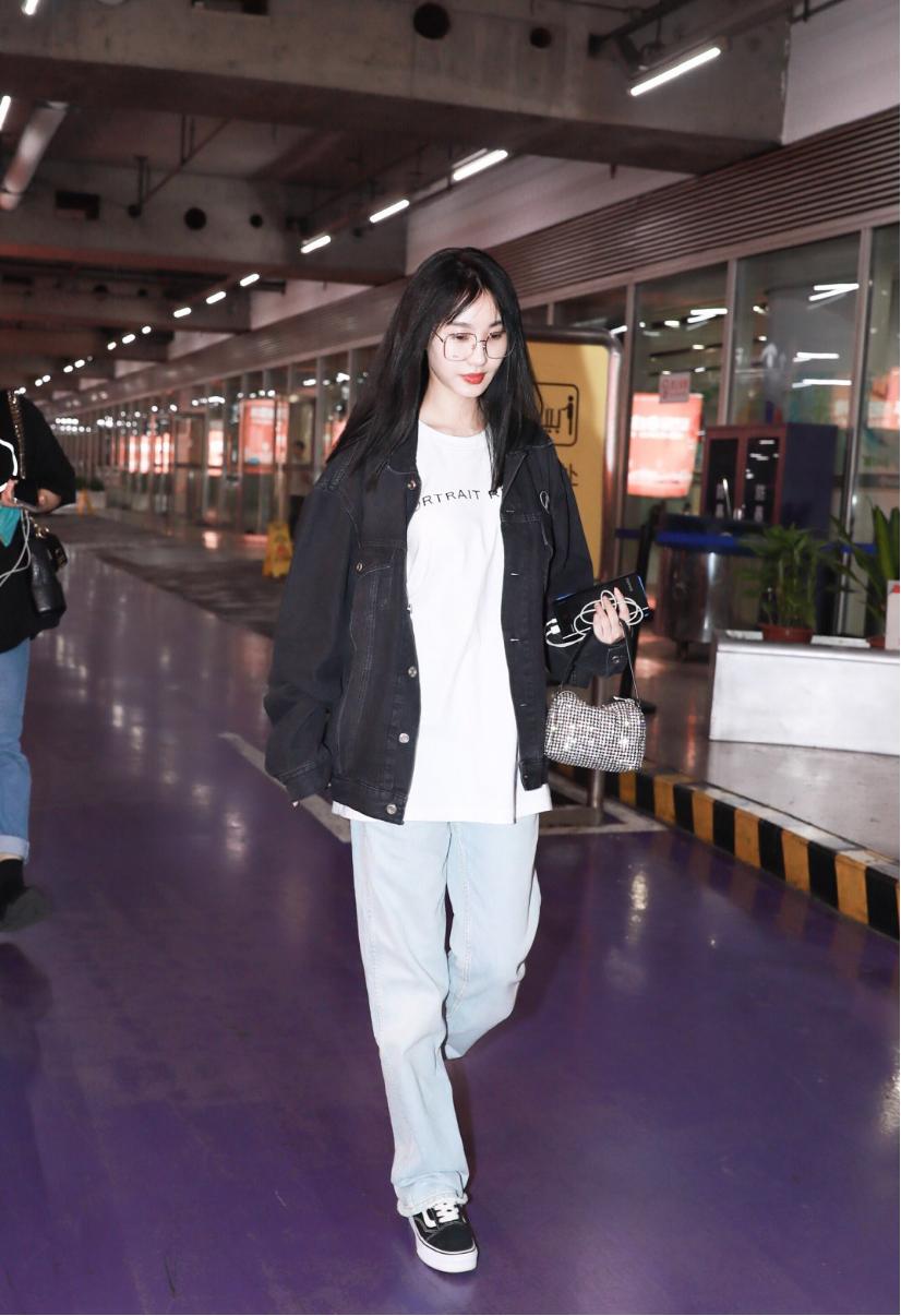 李菲儿冬日穿衣搭配,李菲儿减龄穿衣搭配