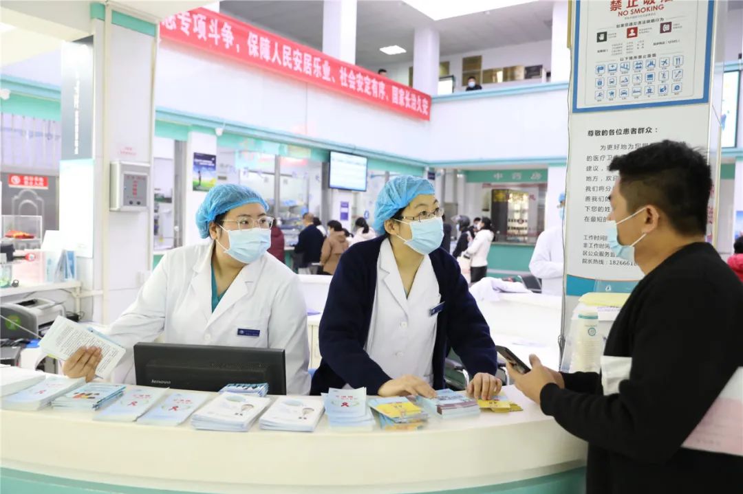 艾滋病对人体寿命的影响,健康人吃了艾滋病的药会怎么样