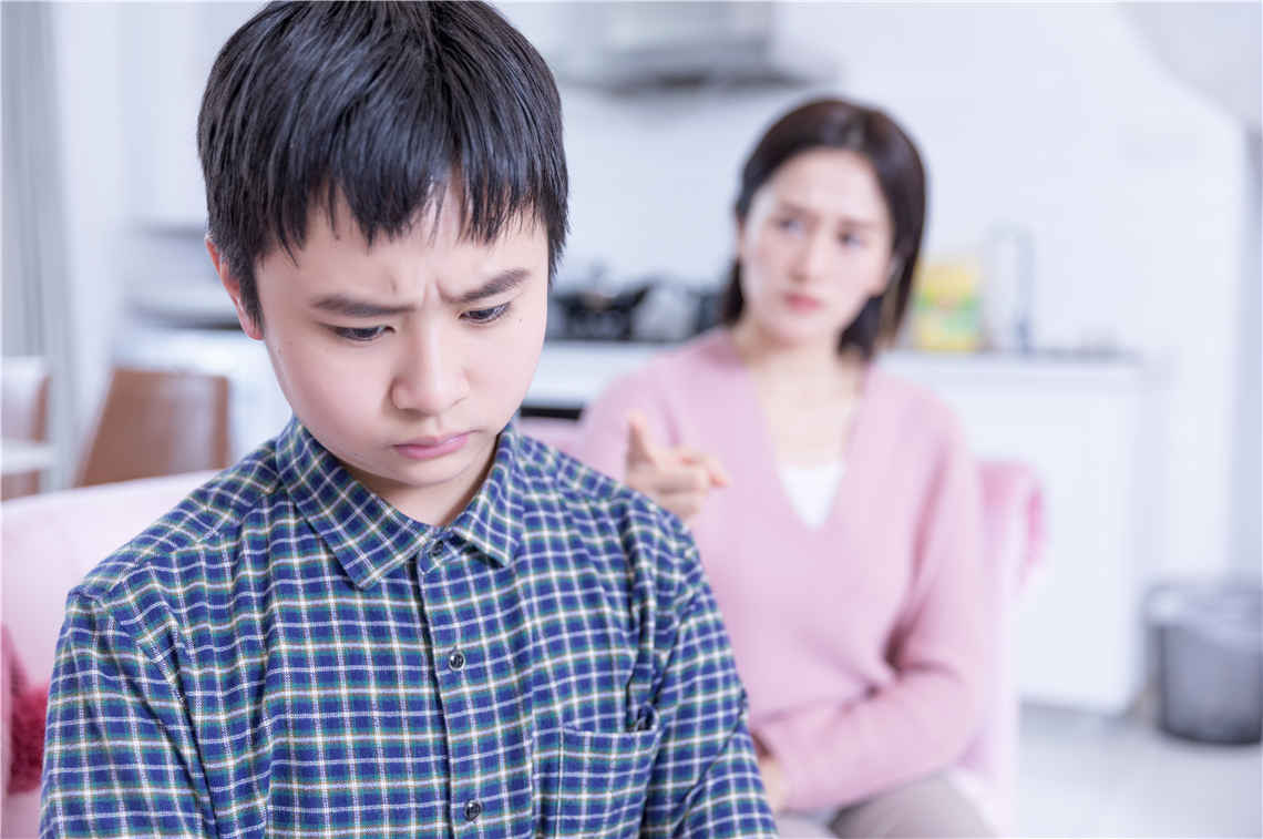 80后和年轻人代沟,有代沟的主要原因在父母还是儿女