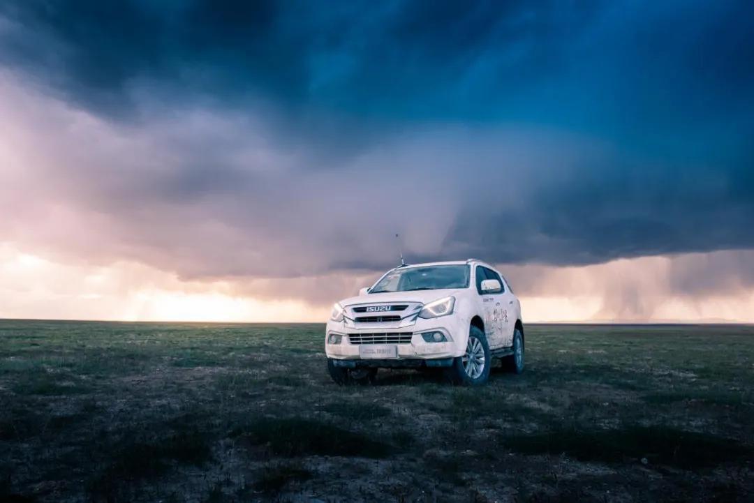 一刚一霸，原来五十铃这么野