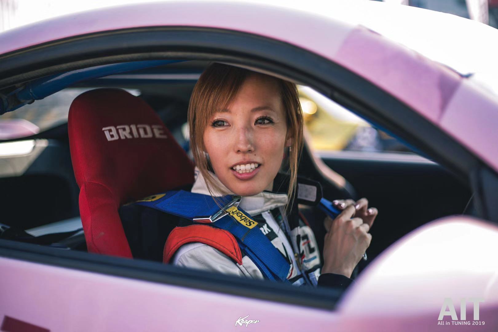 2020ait改装车展模特,2019东莞ait改装车展车模