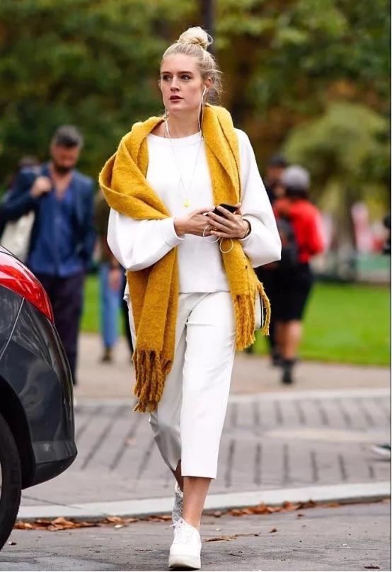 不同穿搭适合什么的配饰,提升穿搭精致感的配饰