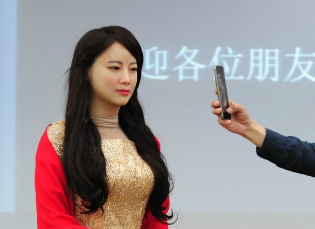 扬言要摧毁人类的机器人索菲亚,索菲亚我会毁灭人类