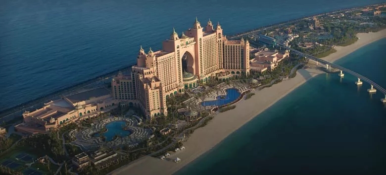 阿联酋和迪拜哪个城市好,阿联酋第一大城市迪拜