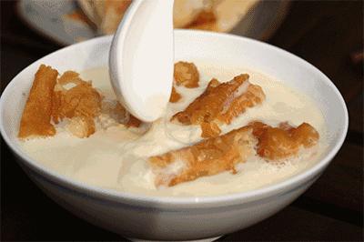 天津特色小吃被称为津门三绝 (天津风味小吃中的三绝之一)