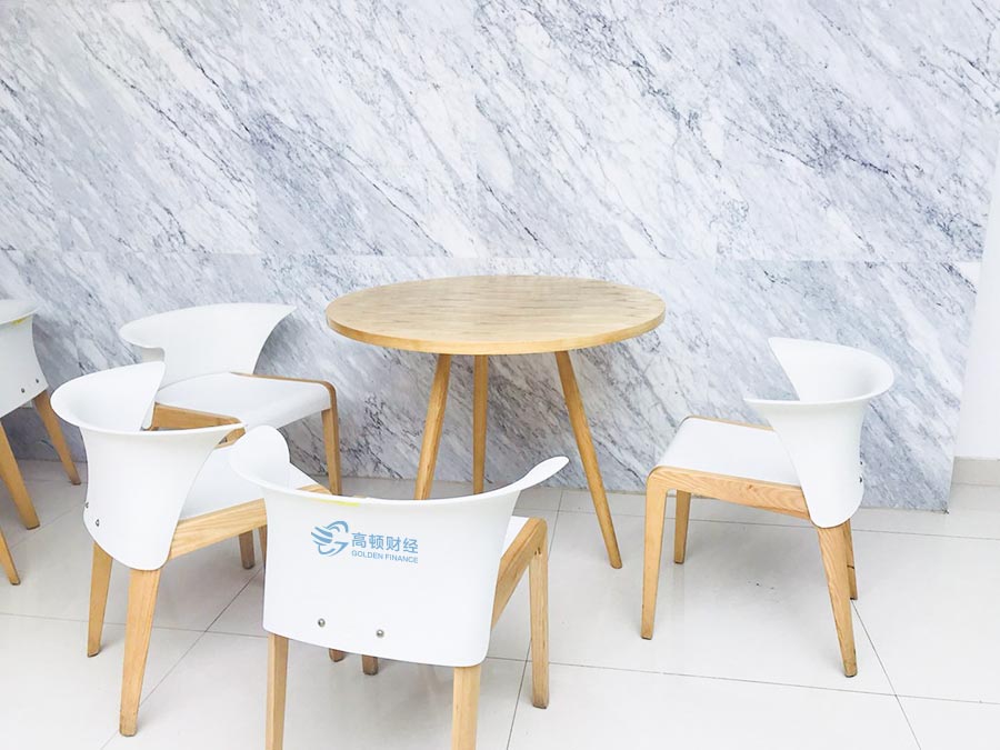 在上海找份什么工作好点,上海金融工作好找吗