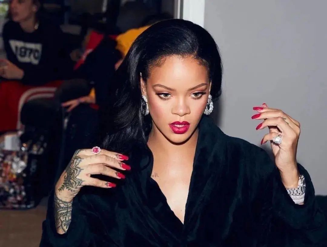 蕾哈娜与rocky还在交往吗,蕾哈娜17亿美元财产