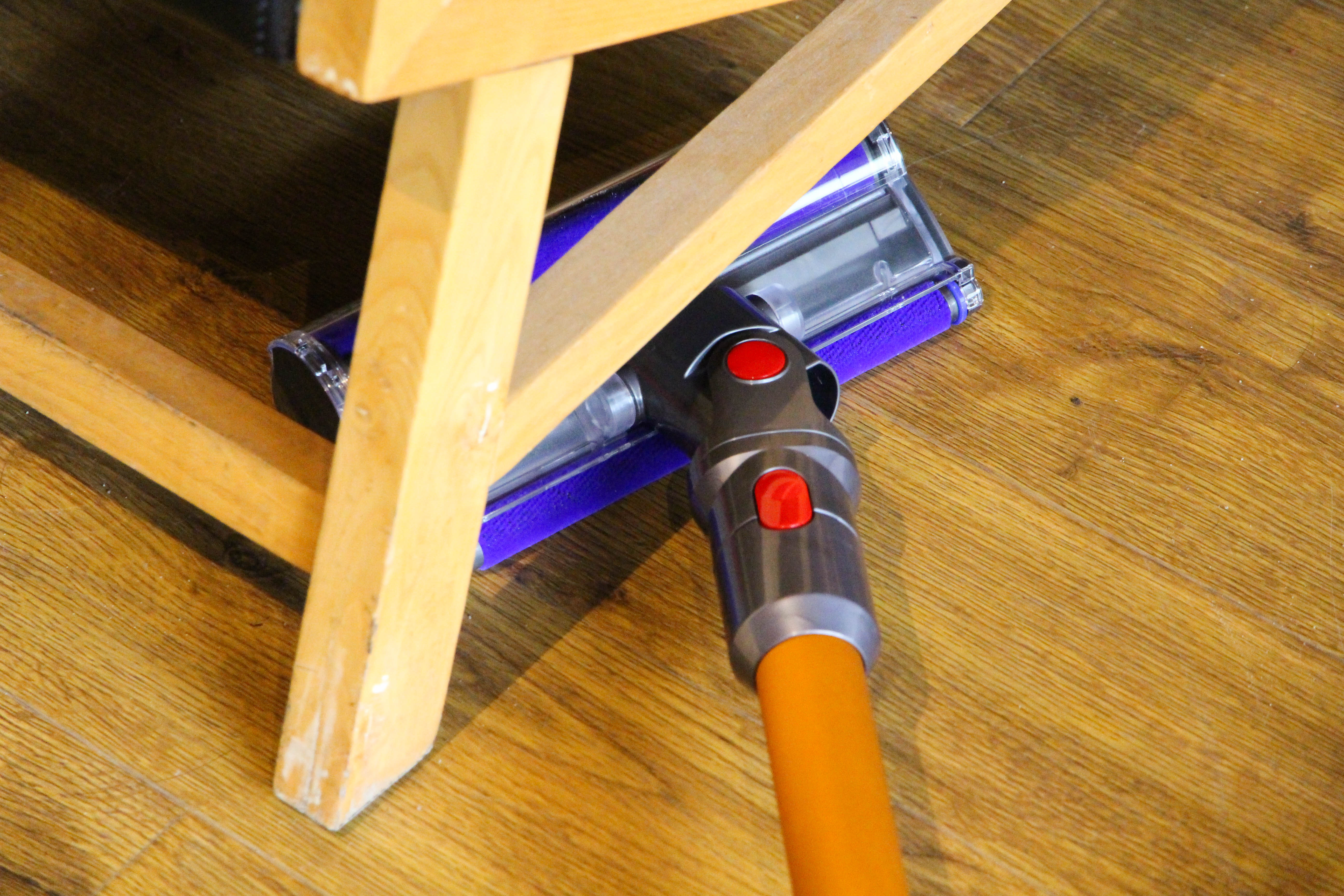 戴森吸尘器v8开箱全过程,戴森吸尘器v8fluffyorigin