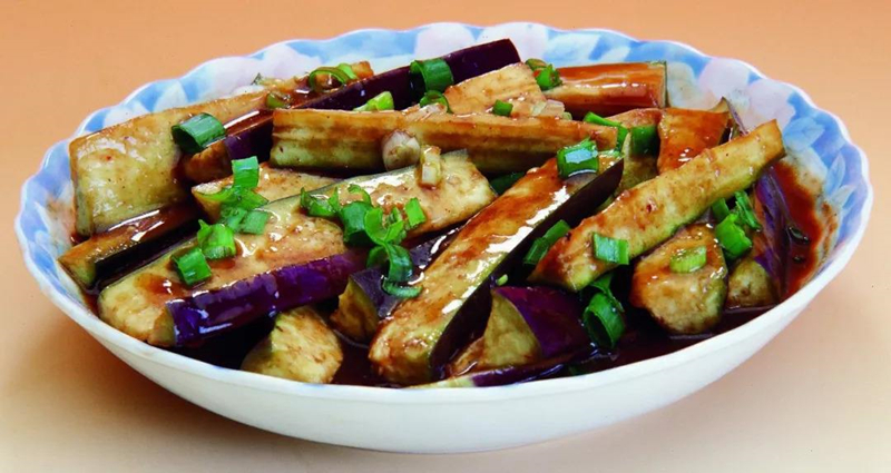 如何判断打激素的茄子 (红皮茄子与青皮茄子有区别吗)