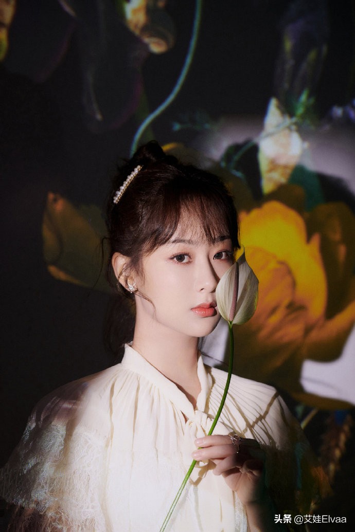 杨紫最新机场秀时髦,杨紫机场穿搭秀