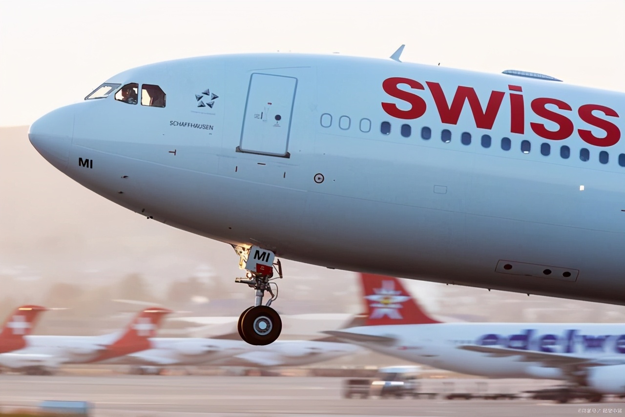 飞机延误取消免费飞机餐食,浅析航空公司取消免费飞机餐现象